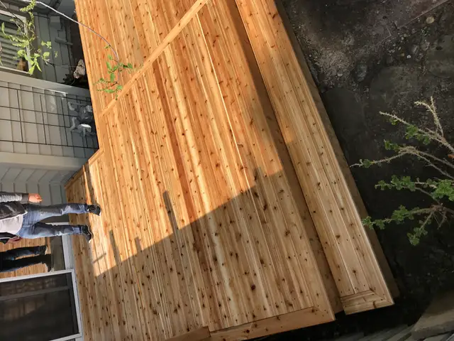 Custom deck project by Lamacraft in Calgary