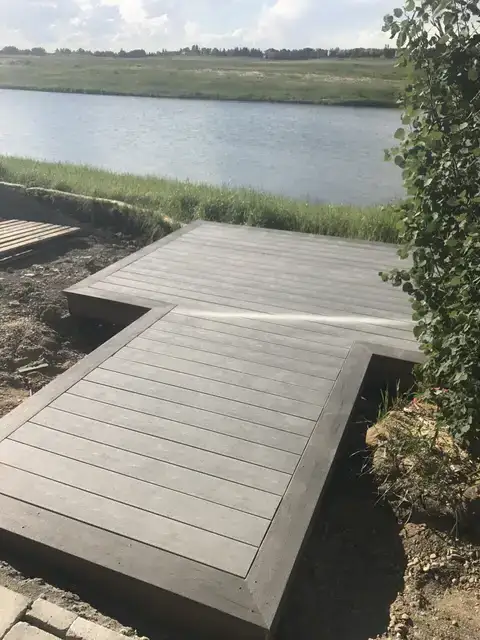 Custom deck project by Lamacraft in Calgary