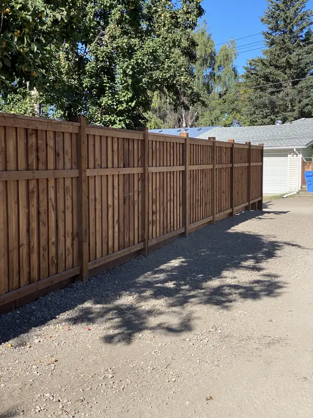 Cedar fence project by Lamacraft in Calgary