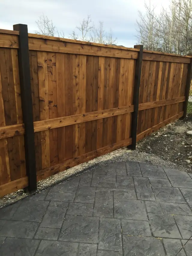 Cedar fence project by Lamacraft in Calgary